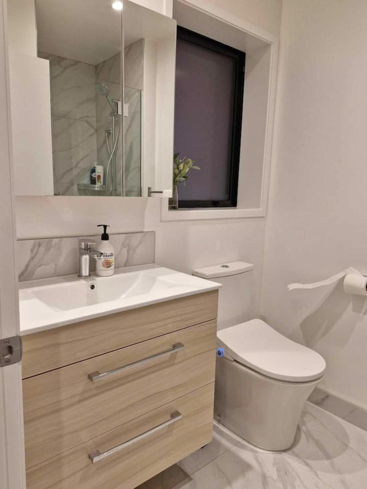 Cosy Cbd Studio Apartment 6 Крайстчърч Екстериор снимка