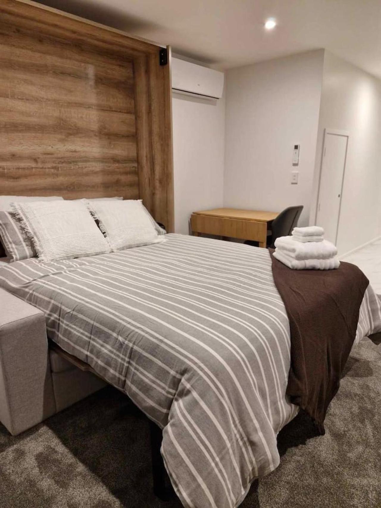 Cosy Cbd Studio Apartment 6 Крайстчърч Екстериор снимка